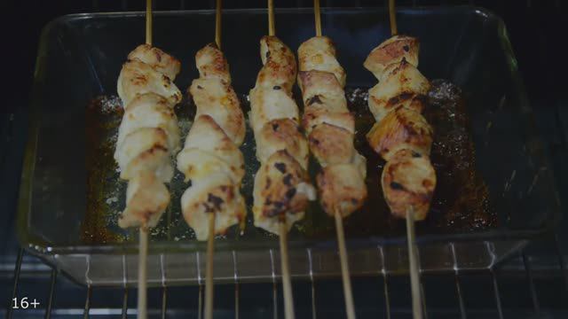 Шашлык из индейки. Супер-маринад для сочного шашлыка. смотреть онлайн