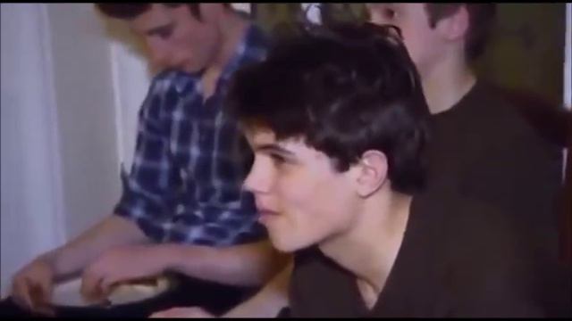 HARROW Documentary 2013: "A Very British School" (2of2) смотреть онлайн