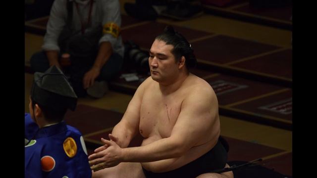 Ryuden banned for 6 months; Kisenosato makes new stable смотреть онлайн