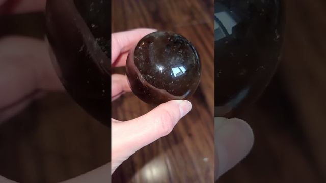 Раухтопаз, шар 57 мм смотреть онлайн