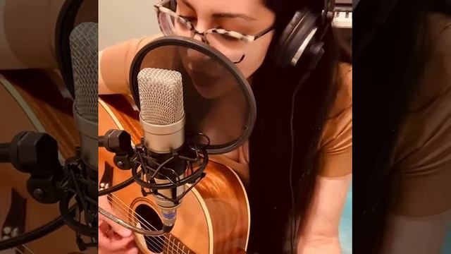 Blue (Chantal Kreviazuk Cover) смотреть онлайн