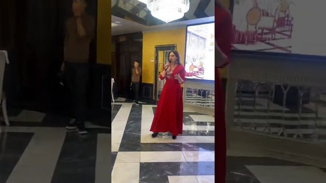 Юлия Руцкая поздравила юбиляра «Жолугарым билгенмин» и «Besame mucho» смотреть онлайн