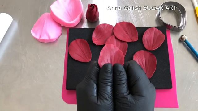 Шоколадные цветы для торта своими руками. Лепка Розы из пластичного шоколада Tutorial 75 смотреть онлайн