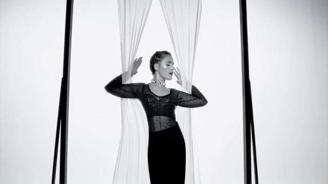 Jessie Ware - Night Light смотреть онлайн