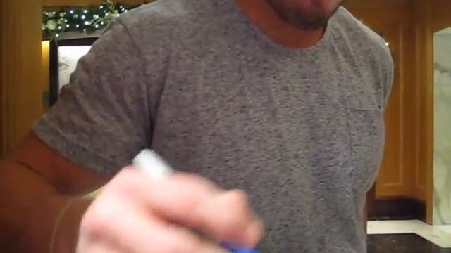 Danny Amendola signs autographs for The SI KING 12-20-14 смотреть онлайн