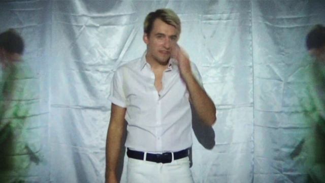 Malcolm and the Moonlight — In The Jungle (Official Video) смотреть онлайн