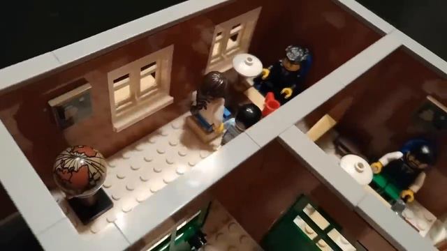 Lego MOC Modular - XL Town Hall смотреть онлайн