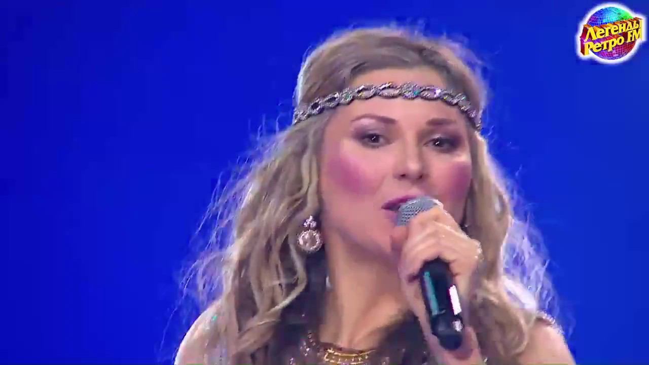 Лариса Черникова - Влюбленный самолет (Легенды Ретро Фм 10.12.2016) смотреть онлайн