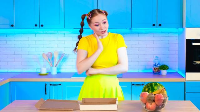 Как сделать большую Шоколадную и Мармеладную куклу Челлендж | Сумасшедший челлендж от FUN FOOD смотреть онлайн