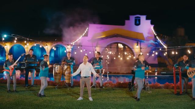 OSCAR MANUEL Y SU HISTORIA ROMÁNTICA - Mi Ángel En El Cielo (Official Video) смотреть онлайн