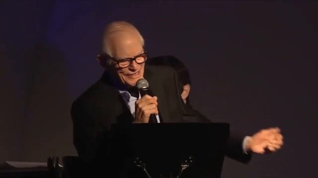 Alan Bergman Entertains With Classical Tunes