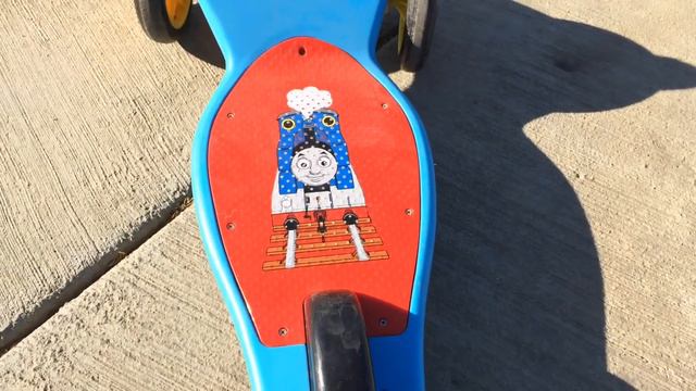 Rare Thomas and Friends Toy Thomas the Tank Engine Scooter смотреть онлайн