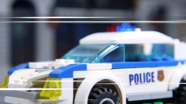 Lego City Robot: Robot Attack Police And Lazic Save Them смотреть онлайн