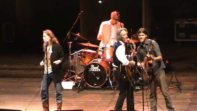 Patty Smith - "Because the Night" - Teatro delle Rocce, Gavorrano смотреть онлайн