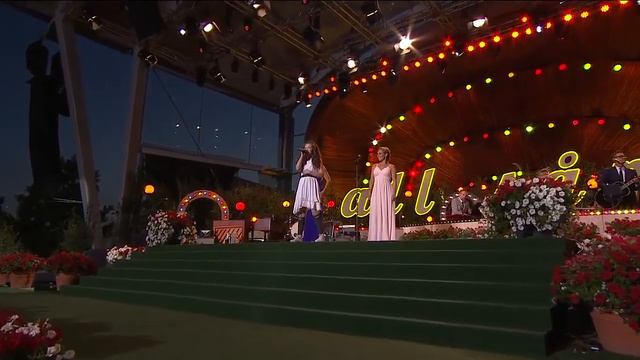 Malena Ernman & Helen Sjöholm - Now We Are Free (Gladiator) (Live "Allsång På Skansen" 2017) смотреть онлайн