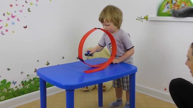 Игрушка Магнитная автотрасса Вспыш Зак и Крушила смотреть онлайн