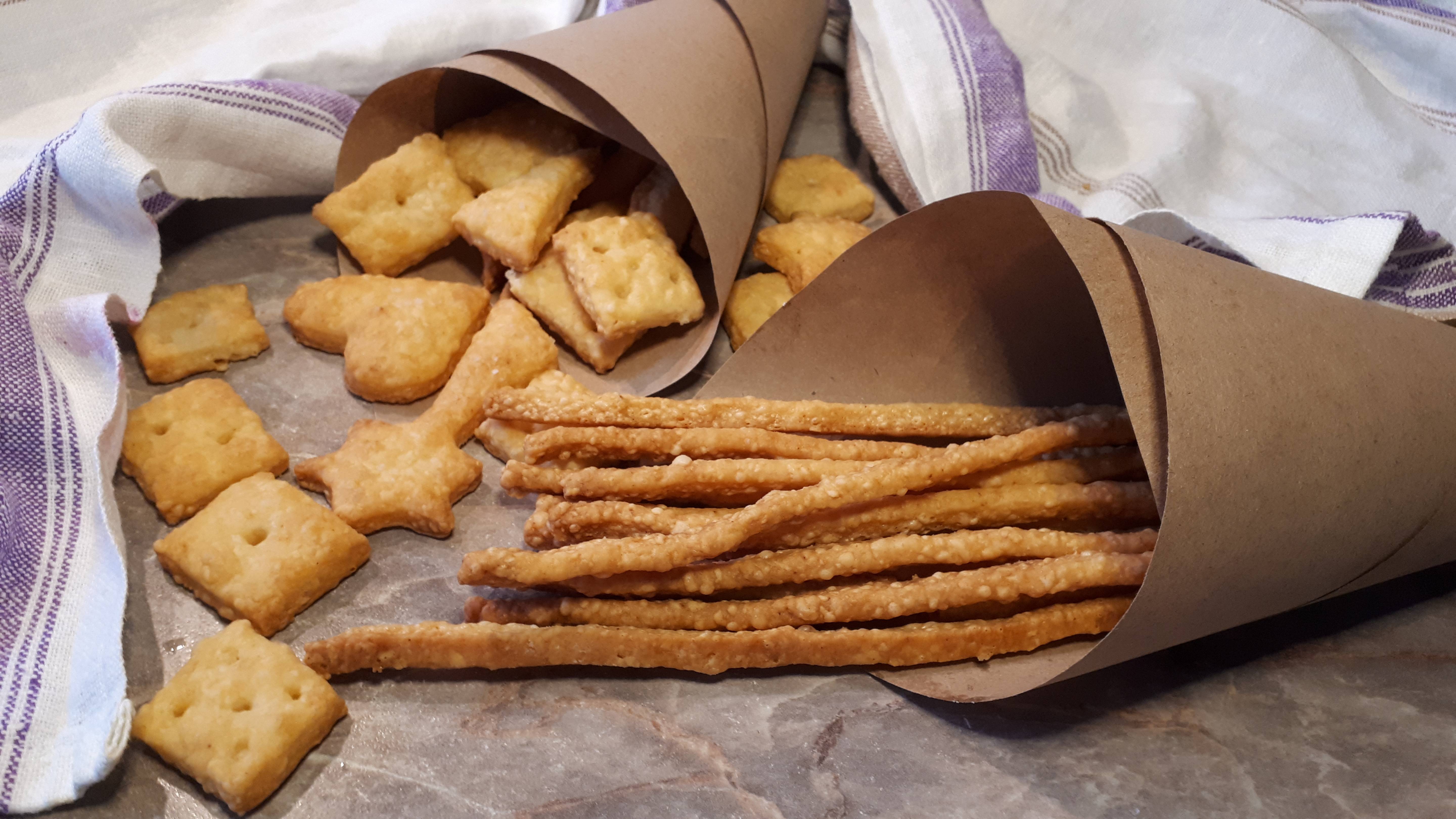 Сырные палочки, крекеры-квадратики смотреть онлайн