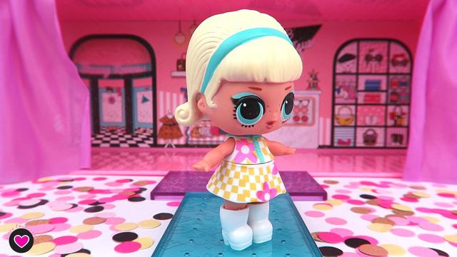 LOL Fashion Show in stop motion 👩👱♀️ MY LOL COLLECTION ❤️ LOL Surprise dolls смотреть онлайн