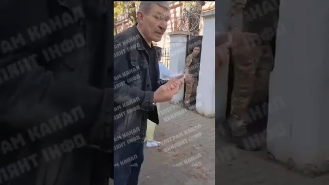 Молодая свинья тцк избила пожилую овцу смотреть онлайн