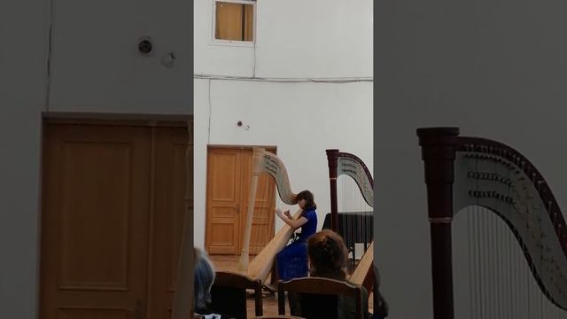 Климачева Софья (арфа) Ренье - "У ручья" смотреть онлайн