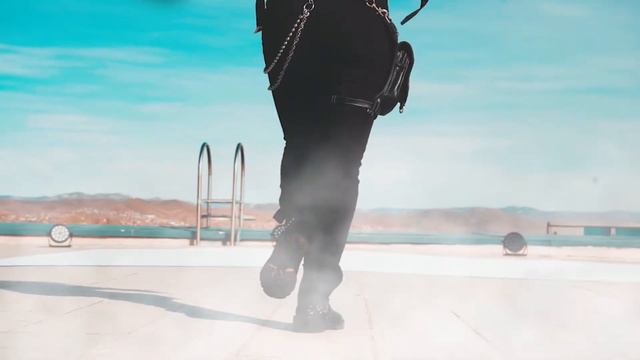 "Үелзүүр" Ж.Мандухай смотреть онлайн