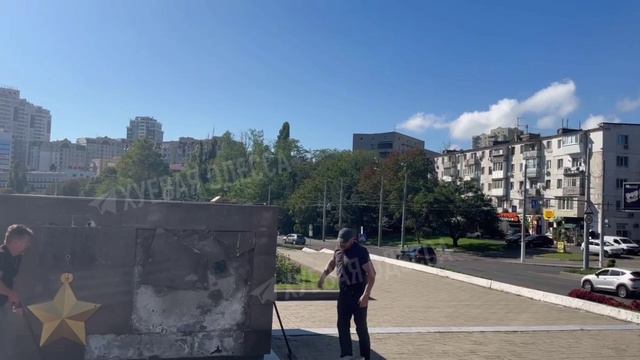 Хитрые бройлерные овцы решили что с памятниками воевать куда проще смотреть онлайн