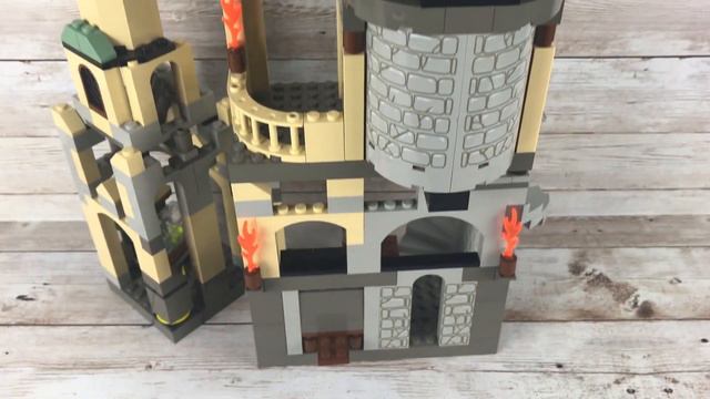 LEGO Harry Potter 2001 Hogwarts Castle 4709 Review! (STILL Worth It? YES!) смотреть онлайн