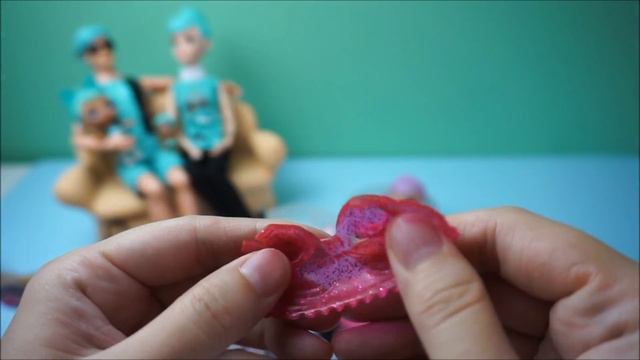 Семейка Чеширки КУКЛЫ ЛОЛ СЮРПРИЗ Мультик Troublemaker LOL Families Surprise Распаковка Игрушек смотреть онлайн