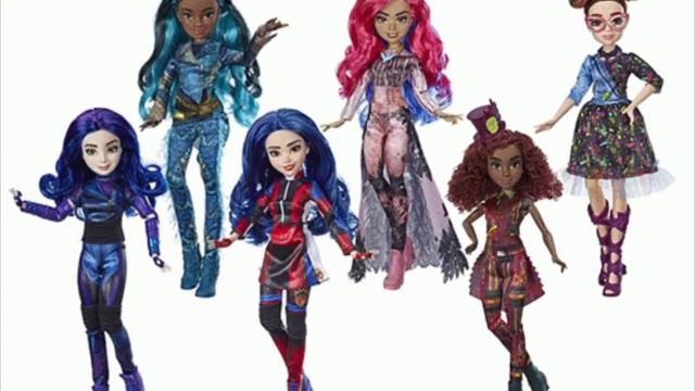 Why do we Keep Getting “High School” Fashion Dolls? 🧐 смотреть онлайн