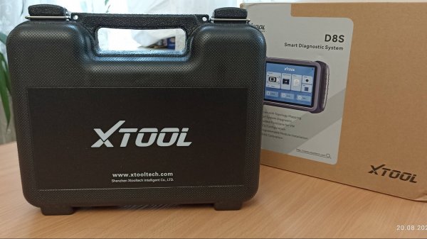 XTOOL  D8S 2024