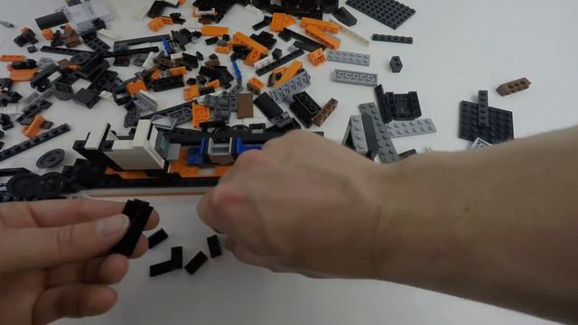 LEGO Horizon Express Train Time-Lapse Build, Set 10233! смотреть онлайн