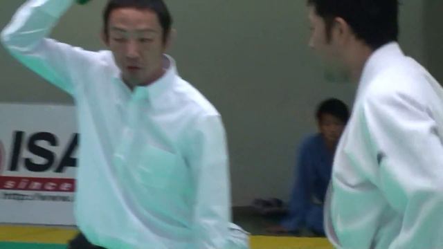 Roger Ver vs Mori Naoto in De La Riva BJJ tournament 2011 смотреть онлайн