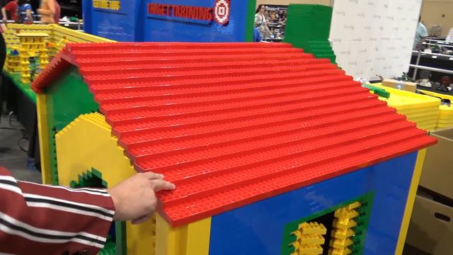 Functional Duplo Carnival and Twitch Studio | Brickworld Chicago 2018 смотреть онлайн