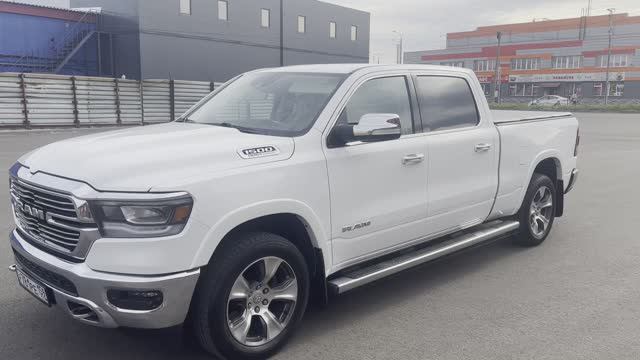 2022 MODEL YEAR
RAM 1500 LARAMIE CREW CAB 4X4