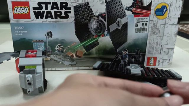 LEGO Star Wars TIE Fighter Attack 75237 смотреть онлайн