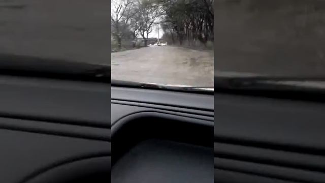 Дорога в Хасавюрте, до РОВД. Власть района и города, вам не стыдно за это? смотреть онлайн