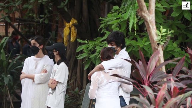Ananya Pandey Grandmother Last Journey Custom Entire Video😓 Chunky Pandey Ahaan Pandey Nirvaan Khan смотреть онлайн