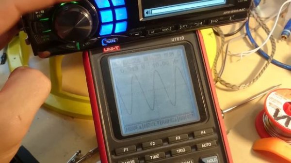 Alpine CDA-9887R Clipping