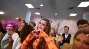 Камиль из Сериала Кампус поёт голосом белки - Малой Поплыл!