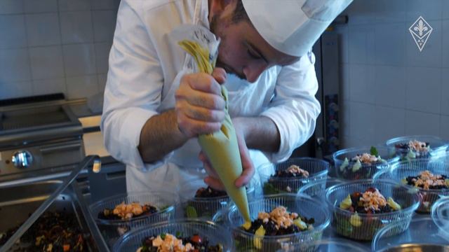 Chef Duccio Pistolesi + Lucas Torreira de ACF Fiorentina para el Pabellón Italia, Expo Prado 2021 смотреть онлайн