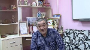 Дьалах кэпсээннэрэ. Эмтэнии