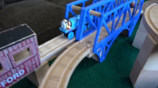 Huge Thomas and Friends Toy Train Track Build with Kids Toys Play смотреть онлайн