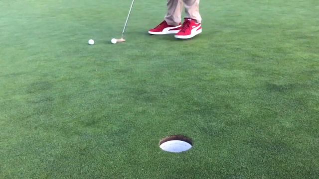 Isao Aoki Putter Practice. смотреть онлайн