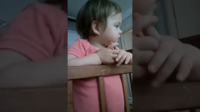 Не хочу какать в горшок))) смотреть онлайн