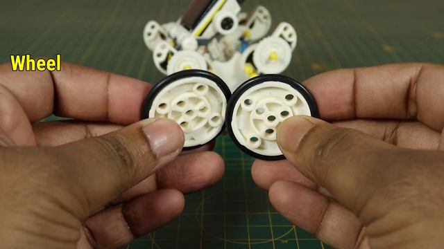 Part: 11 Roly - Poly Bot Assembly/ 14 In 1 Solar Robot Kit