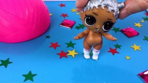 Куколки ЛОЛ! ГИГАНТСКИЙ ШАР?! LOL Dolls Surprise!