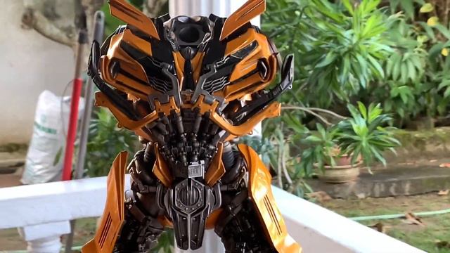 BIGGEST Bumblebee Transformers Toy Ever? Review Unboxing & Assembly for PRIME 1 STUDIO Bumblebee TL смотреть онлайн