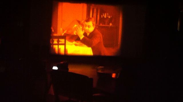 Mönkiäisten yö! Kun isällä on hammassärky смотреть онлайн