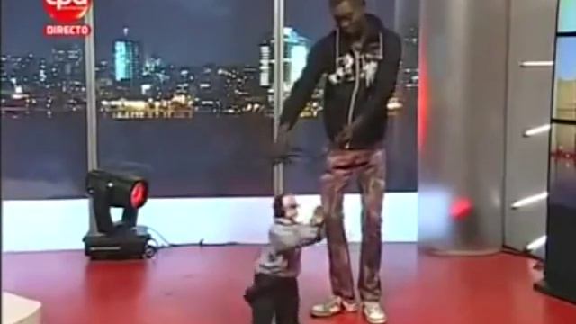 Marionete Dançando ao som de Roller Mobster смотреть онлайн