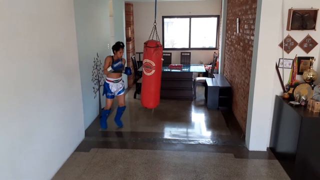 Kick boxing Alvarado Brenda Romero LK/Saco смотреть онлайн